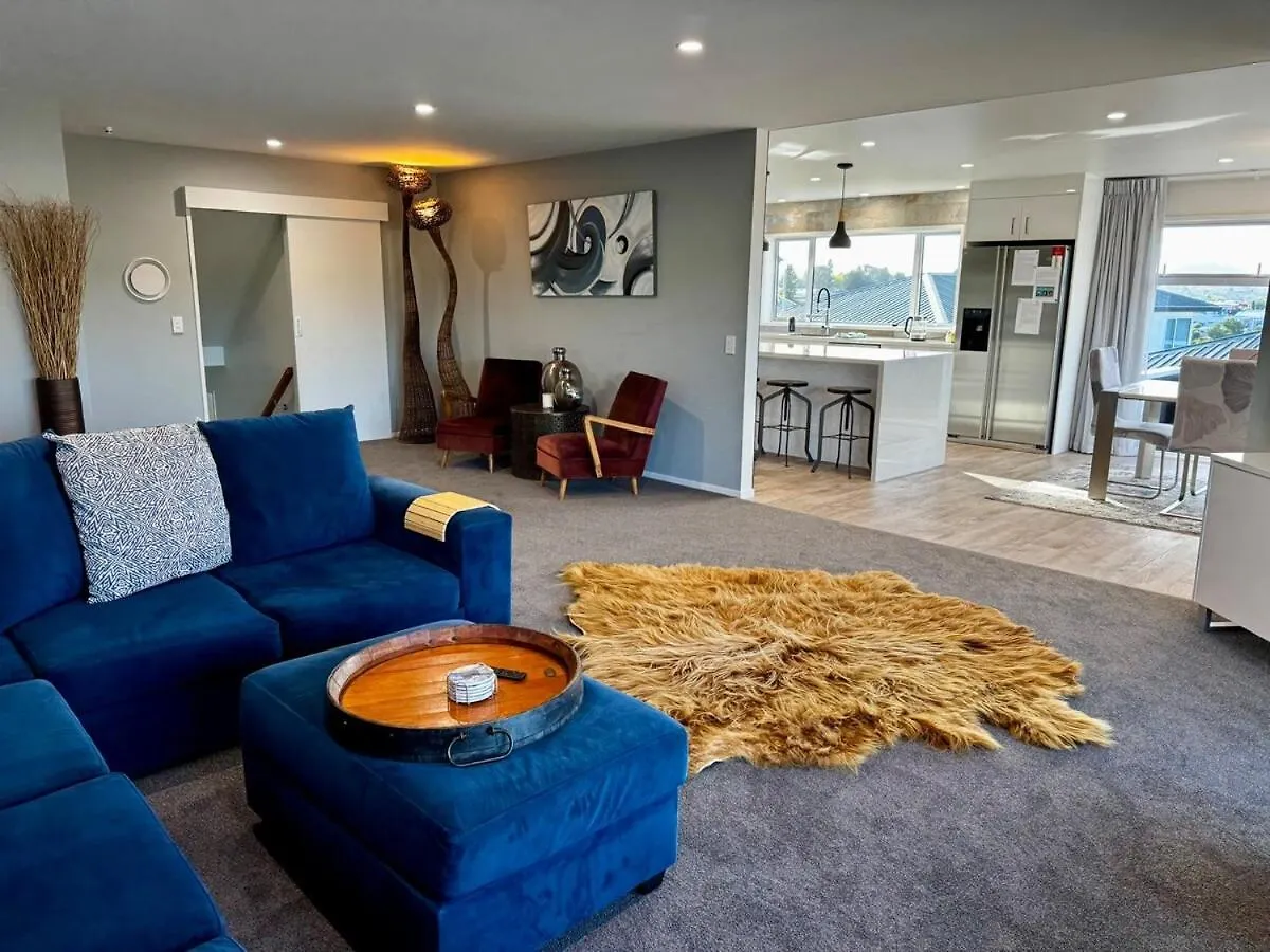 Holiday home Views At Four Winds Villa Taupo